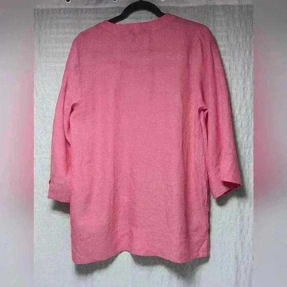 Lands End 💯 Linen 3/4 length  sleeve v neck pull over top. Ladies Size S - Picture 2 of 8